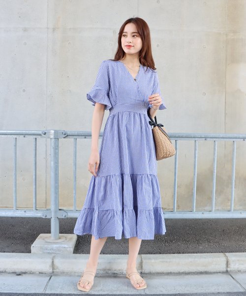 セール ギンガムチェックカシュクールワンピース ブルーイースト Blueeast Magaseek