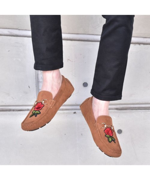 セール 10 Off ドライビングシューズ バラ刺繍 スリッポン メンズ Apt177 5 シュベック Svec Magaseek