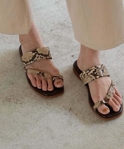 marjour(マージュール)/SNAKE FLAT SANDAL/img01