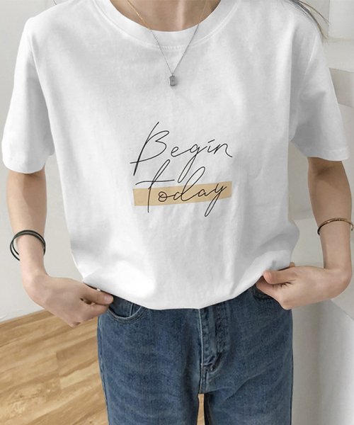 セール 落書き文字 ｔシャツ レディース 半袖 カットソー プリント おしゃれ トップス ラウンドネック ロゴtシャツ 着やせ ミニミニストア Miniministore Magaseek