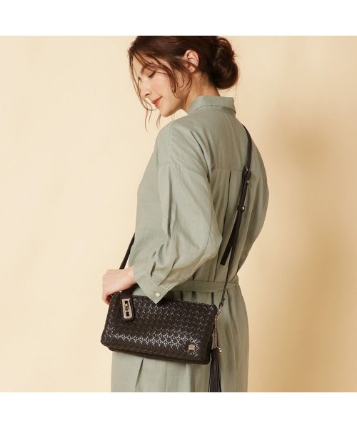 LA BAGAGERIE(LA BAGAGERIE)/ラ バガジェリー LA BAGAGERIE バッグ ショルダーバッグ クラッチバッグ レディース 2WAY SAFECO POCHETTE ブラック ホワイト /img01