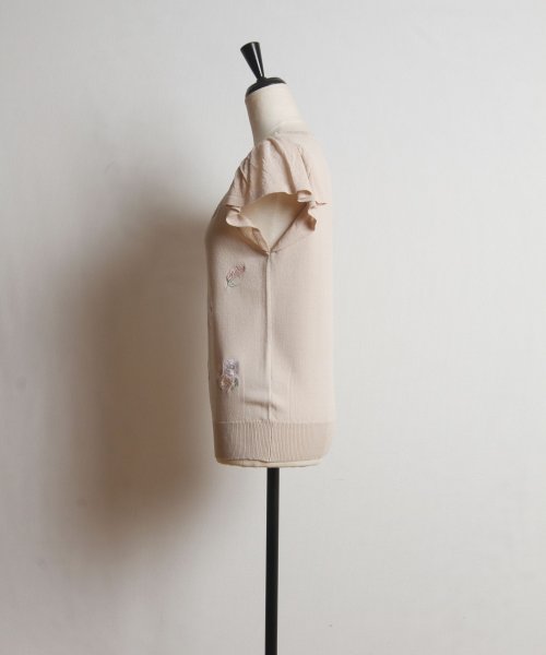 tocco closet(トッコクローゼット)/フラワー刺繍スカラネックフレアスリーブシャリ感ニットプルオーバー/img14