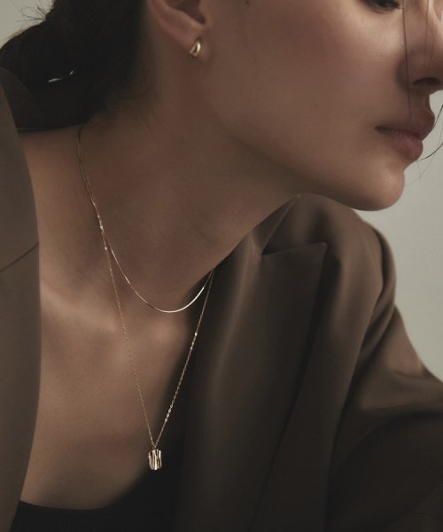 K10ウエーブプレート ラウンド ネックレス 