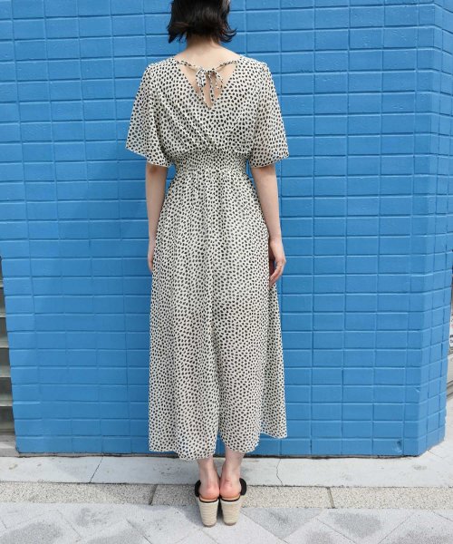 セール マルチパターン袖フレアーカシュクールワンピース コーナーズ Lowybycorners Magaseek セール マルチパターン袖フレアーカシュクールワンピース コーナーズ Lowybycorners Magaseek