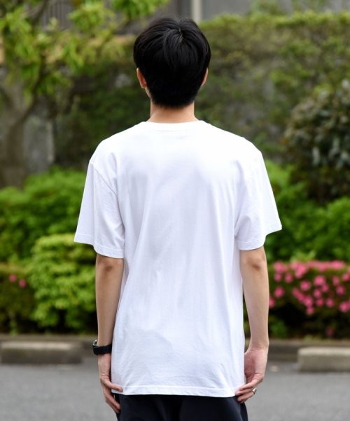 SHIPS MEN(シップス　メン)/【WEB限定】SHIPS: SCREEN STARS（Ｒ）ボディ SHIPS ロゴ フラワー柄 Tシャツ/img07