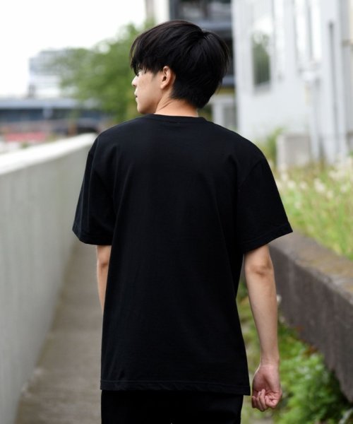 SHIPS MEN(シップス　メン)/【WEB限定】SHIPS: SCREEN STARS（Ｒ）ボディ SHIPS ロゴ フラワー柄 Tシャツ/img12