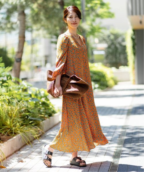 セール フラワープリントvネックワンピース ヴェルメイユ パー イエナ Vermeil Par Iena Magaseek
