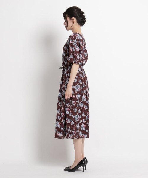 セール 65 Off 洗える 総花柄ミモレワンピース スーナウーナ Sunauna Magaseek セール 65 Off 洗える 総花柄ミモレワンピース スーナウーナ Sunauna Magaseek