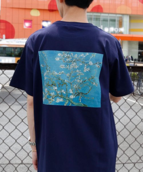 GLOSTER(GLOSTER)/【Art collector】 VINCENT VAN GOGH バックプリント アーティストフォトTシャツ/img04