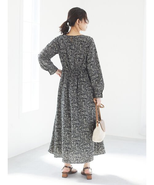 セール 70 Off 単色花柄iラインワンピース グリーンパークス Green Parks Magaseek