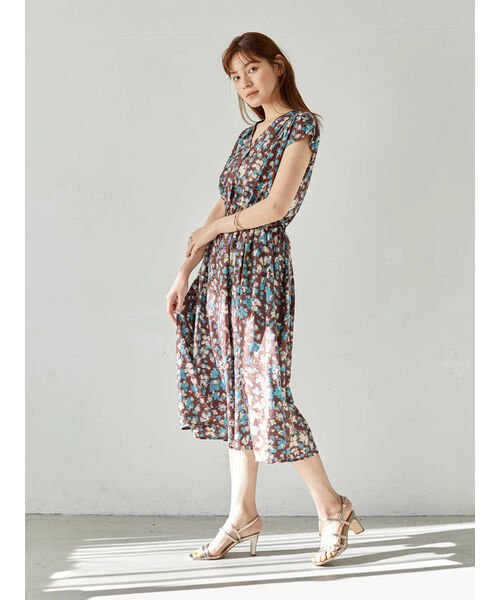 クーポン セール 50 Off P 花柄ギャザーワンピース イェッカ ヴェッカ Yecca Vecca Magaseek