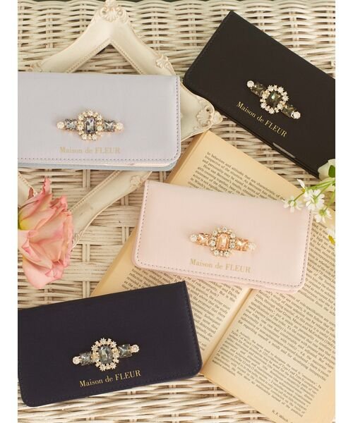 ビジューサテンアイフォン7 8 Seケース メゾンドフルール Maison De Fleur Magaseek ビジューサテンアイフォン7 8 Seケース メゾンドフルール Maison De Fleur Magaseek