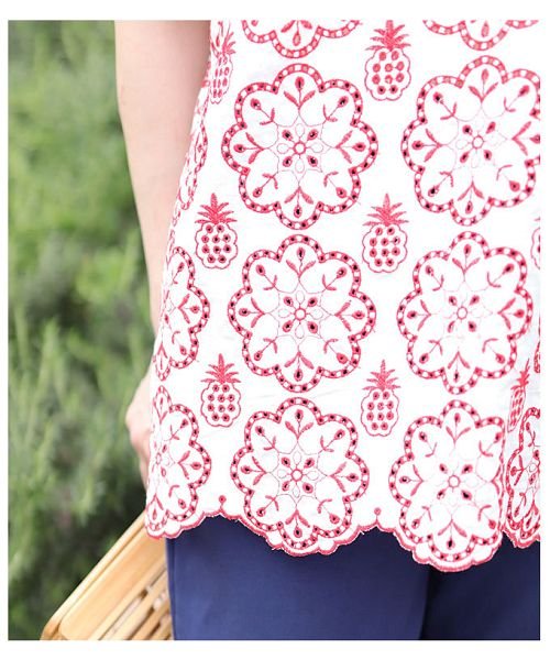 Sawa a la mode(サワアラモード)/ふんわり袖の花刺繍コットンブラウス/img08