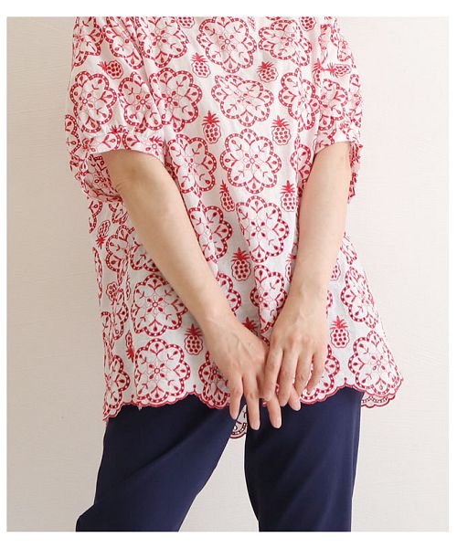 Sawa a la mode(サワアラモード)/ふんわり袖の花刺繍コットンブラウス/img11