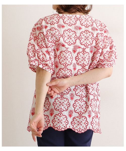 Sawa a la mode(サワアラモード)/ふんわり袖の花刺繍コットンブラウス/img18