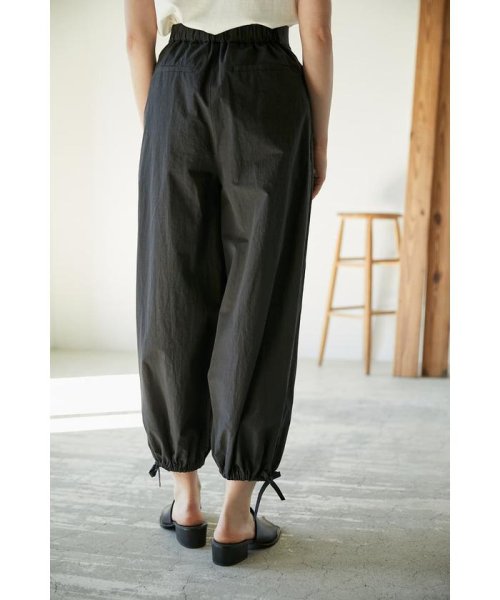 BLACK BY MOUSSY(ブラックバイマウジー)/tucked easy balloon pants/img06