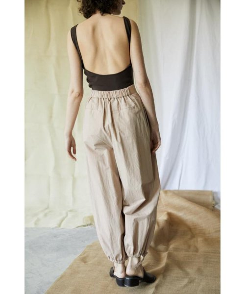 BLACK BY MOUSSY(ブラックバイマウジー)/tucked easy balloon pants/img11