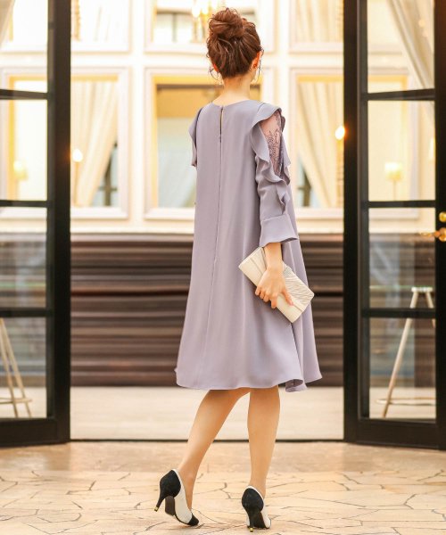 セール ニアナ Niana 結婚式 ワンピース パーティードレス Aライン レース 袖コンシャス レース 7分袖 長袖 総レース ビッグシルエット 着痩せベルスリーブ 代 30代 40 Magaseek