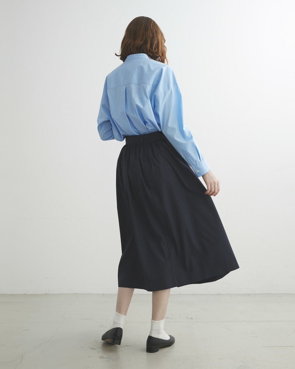 BIG TUCK UP NO COLLAR PIN TUCK SHIRT