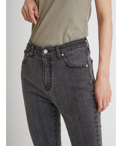 スキニーデニムパンツ 予めご了承ください