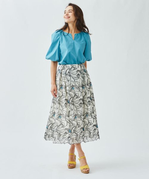 Viaggio Blu(ビアッジョブルー)/フラワー刺繍楊柳スカート/img24