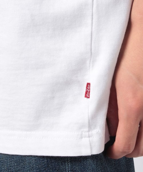 LEVI’S OUTLET(リーバイスアウトレット)/RELAXED GRAPHIC TEE 90'S SERIF LOGO WHIT/img04