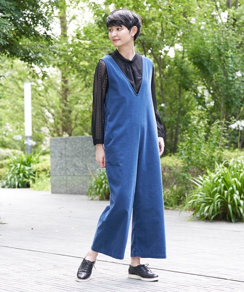 細コーデュロイのサロペット 