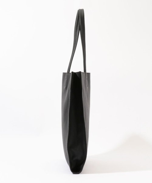 【別注】A×TOMORROWLAND シュリンクレザートートバッグ 