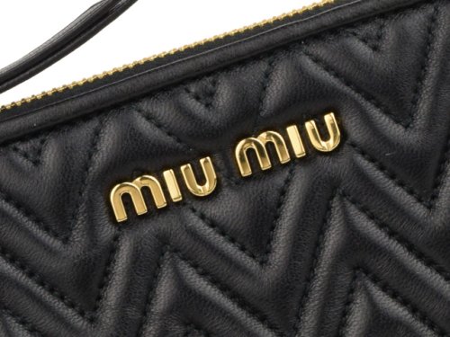 セール Miumiu ミュウミュウ Miumiu ミュウミュウ ポーチ リストレット ミュウミュウ Miumiu Magaseek