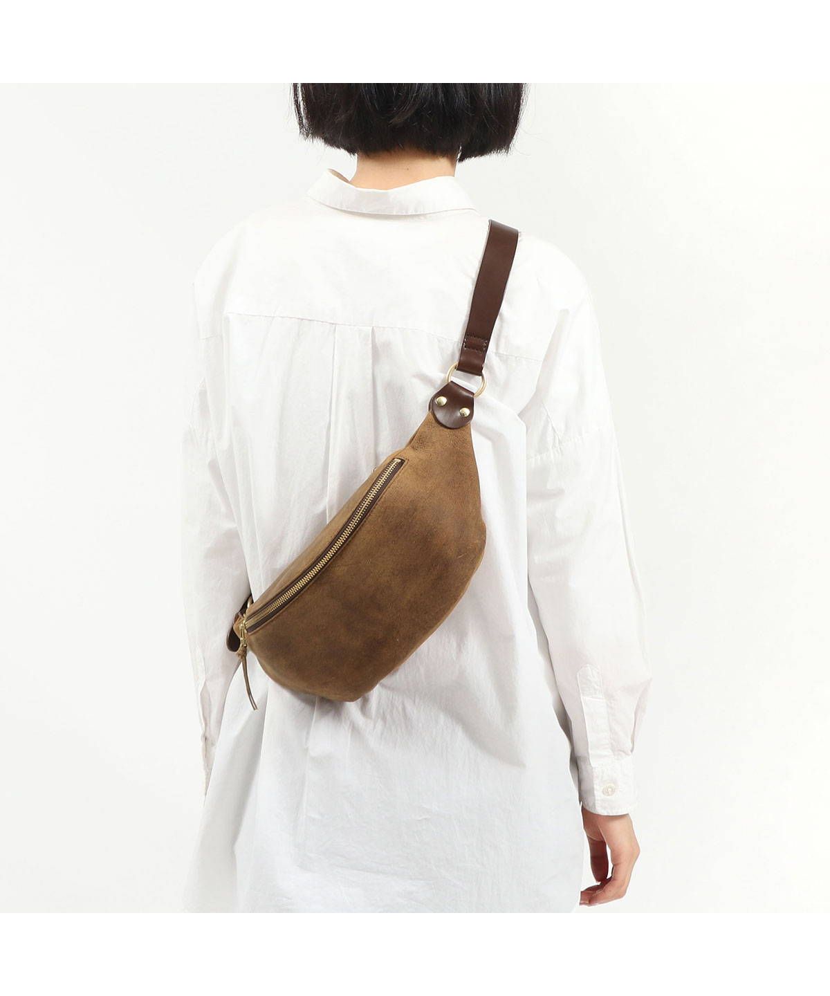 【極美品】スロウ ボディバッグ クーズー kudu 三日月型 ウエストバッグ 極美品】スロウ ボディバッグ クーズー kudu 三日月型 ウエストバッグ