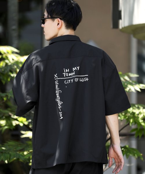 激安クーポン Mark Gonzales ブランド別注 半袖シャツ ショートパンツセットアップ セットアップ 半袖シャツ ショーツ ハーフパンツ メンズ セット 割引セット Forms Iwatch Tn