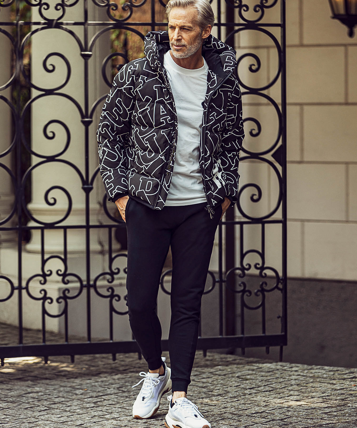 コード刺繍スウェットパンツ(504256342)｜HANKYU MEN'S / 阪急メンズ