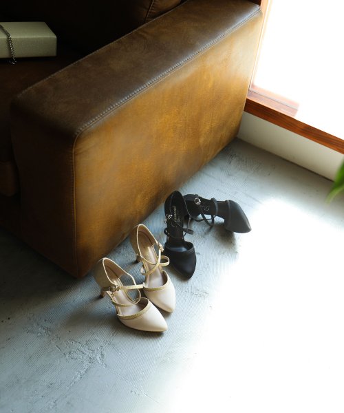 niana(ニアナ)/結婚式 パンプス パーティーシューズ 靴 美脚  疲れにくい 小さいサイズ 大きいサイズ 9センチヒール 9cmヒール ハイヒール ビジュー アンクルストラップ/img03