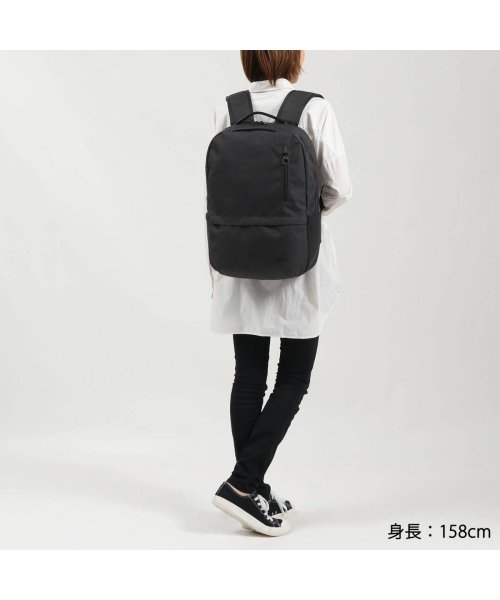 incase(インケース)/【日本正規品】 インケース バックパック Incase リュック Campus Compact Backpack 大容量 B4 撥水 PC収納 16インチ/img09