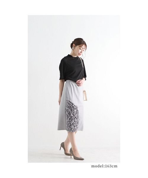 Sawa a la mode(サワアラモード)/女優気分な花モチーフ付きタイトスカート/img02