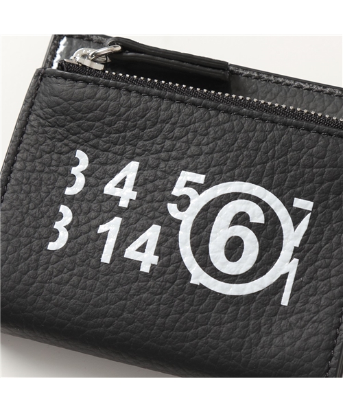 【MM6 Maison Margiela(エムエムシックス メゾンマルジェラ)】S54UI0133 PR931 ロゴ ウォレット 二つ折り財布  ミニ財布 レザ