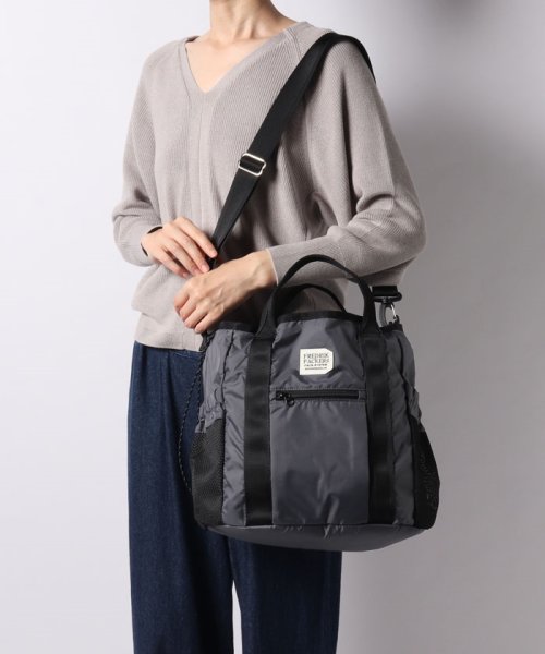 大容量なのに軽量◎【FREDRIK PACKERS / フレドリックパッカーズ】210D　TIPI TOTE ティピトート マザーズトートバッグ
