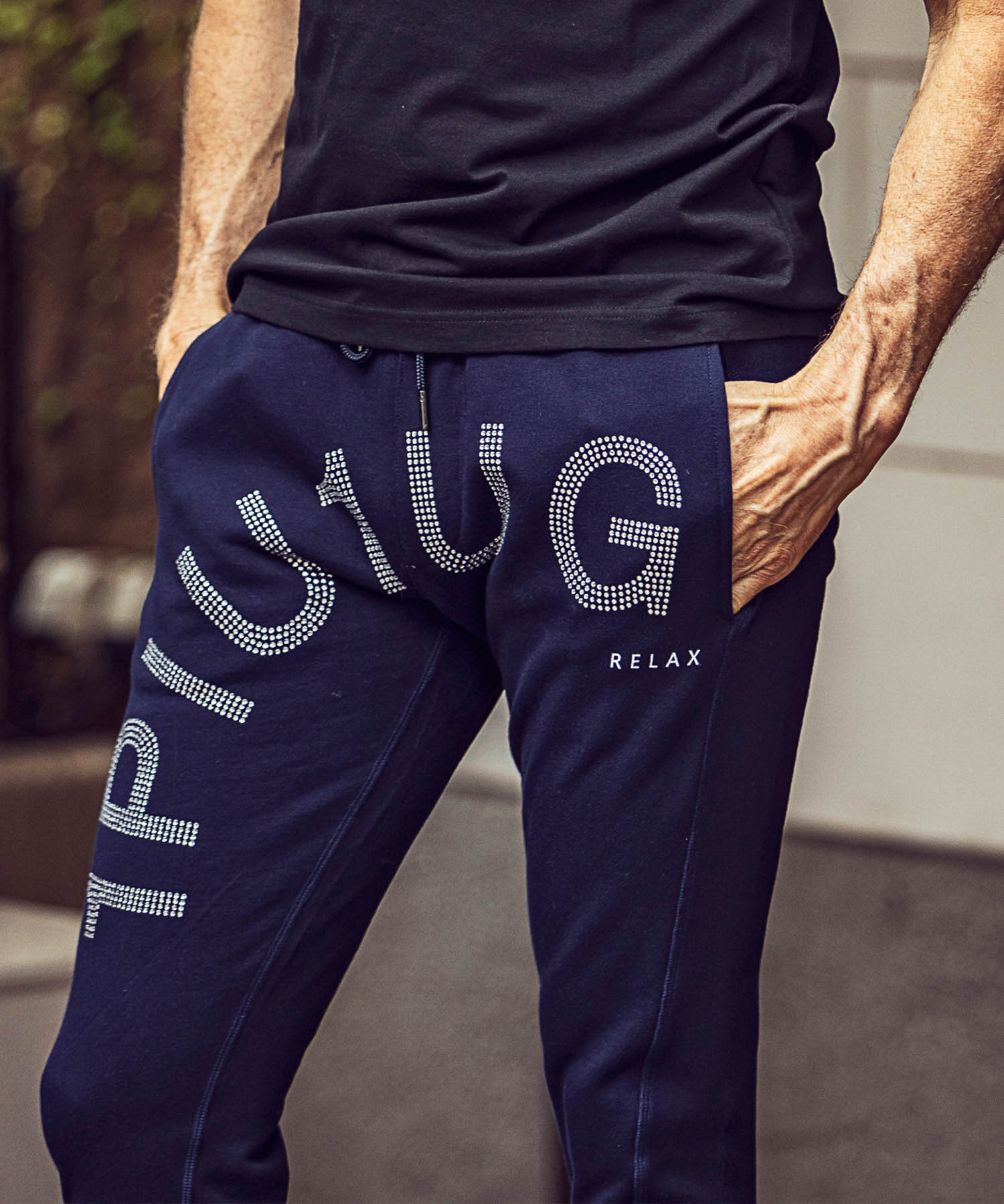 ラインストーンロゴジョガーパンツ(504309192)｜HANKYU MEN'S / 阪急メンズ