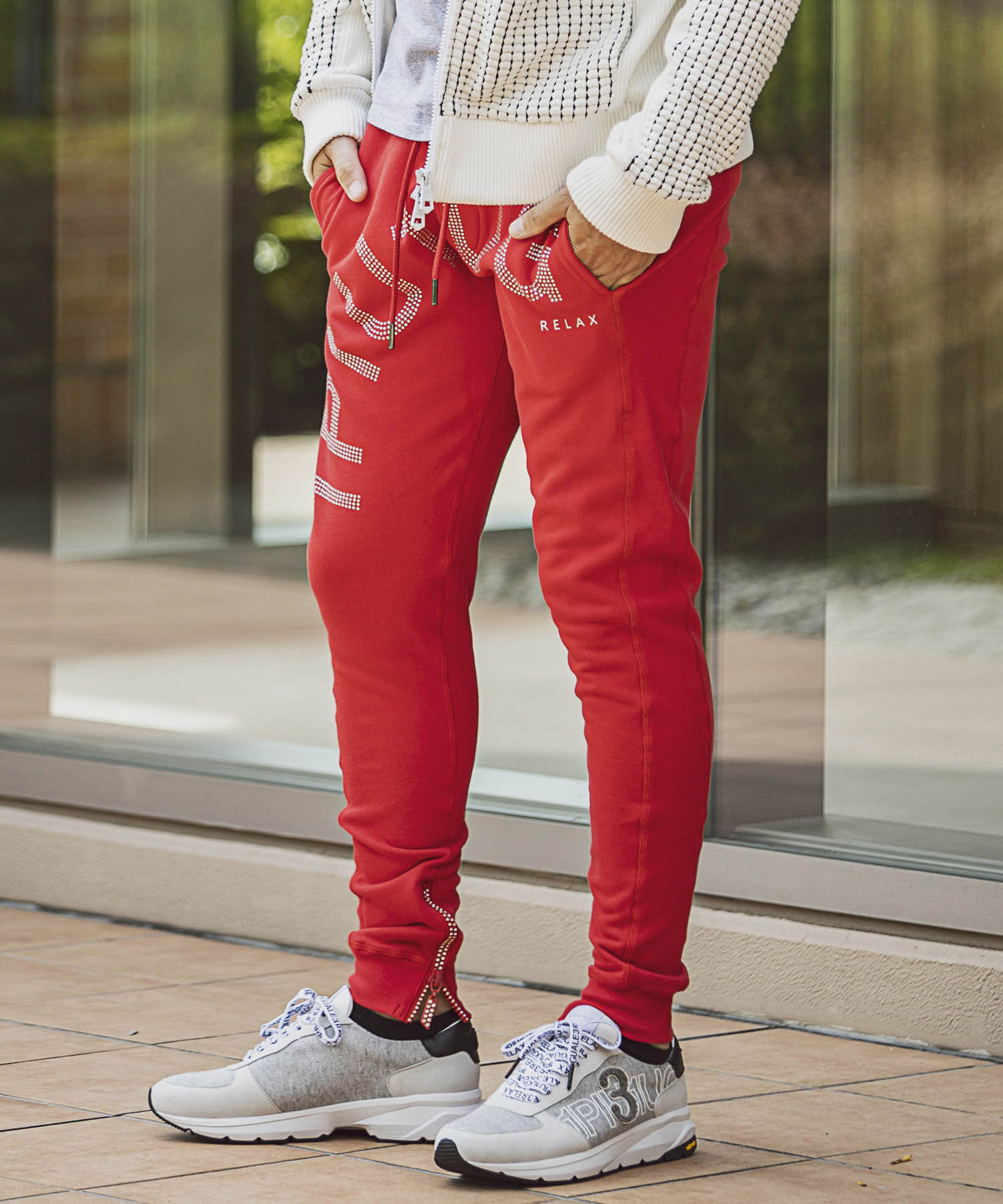 ラインストーンロゴジョガーパンツ(504309192)｜HANKYU MEN'S / 阪急メンズ