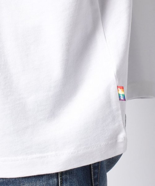 LEVI’S OUTLET(リーバイスアウトレット)/VINTAGE FIT GRAPHIC TEE PRIDE TEE WHITE+/img05
