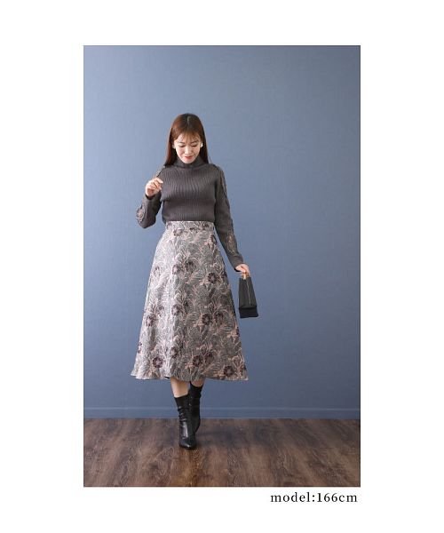 Sawa a la mode(サワアラモード)/光沢感が美しいジャガードフレアスカート/img01