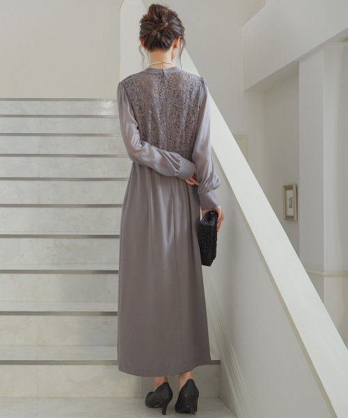 結婚式 ワンピース パーティードレス レース ハイネック シンプル コクーン レトロ クラシカル キャミ ビスチェ レイヤード ロング 透け感 長袖 袖あり オ 商品説明niana ニアナ クラシカルな雰囲気になるハイネックデザイン。身頃部分だけレースを使用し、上品な印象 MYK1486710231 (11440円)