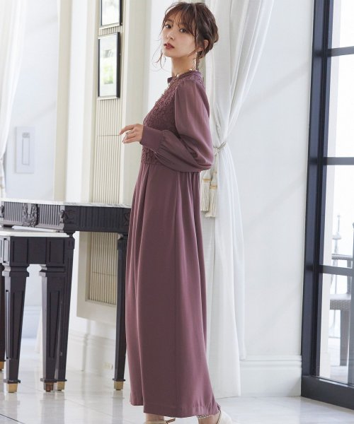 結婚式 ワンピース パーティードレス レース ハイネック シンプル コクーン レトロ クラシカル キャミ ビスチェ レイヤード ロング 透け感 長袖 袖あり オ 商品説明niana ニアナ クラシカルな雰囲気になるハイネックデザイン。身頃部分だけレースを使用し、上品な印象 MYK1486710231 (11440円)