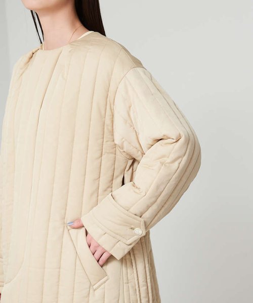 キルティングノーカラーコート 