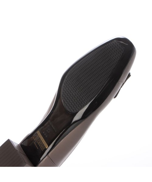 【3E】ローヒールスクエアパンプス 3E 本革