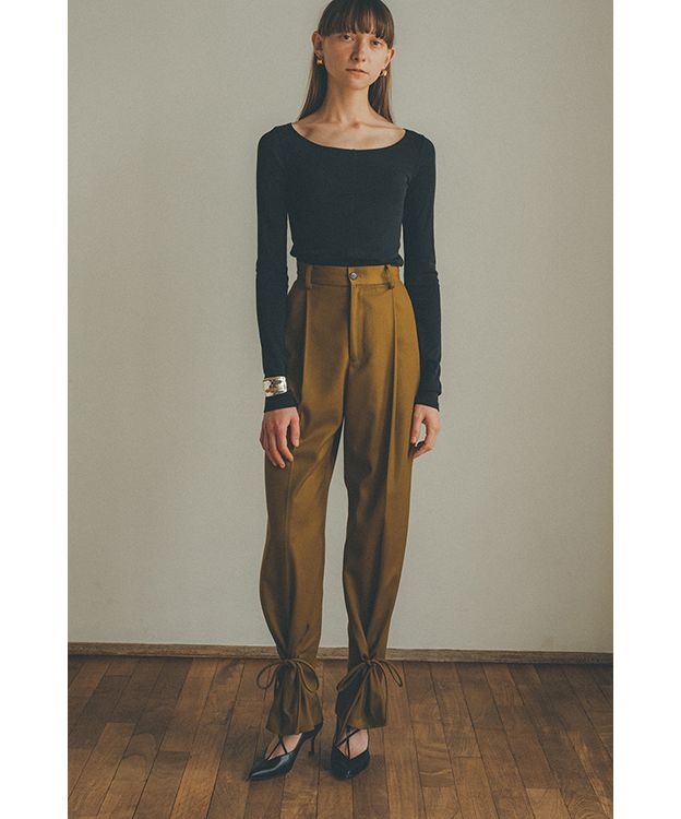 セール】DEEP NECK LADY TOPS(504253053) | クラネ(CLANE) - MAGASEEK