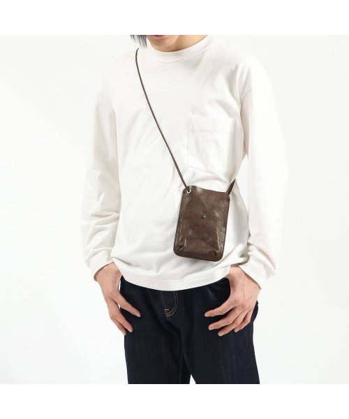 ARTS&CRAFTS(アーツアンドクラフツ)/アーツアンドクラフツ ショルダーバッグ ARTS&CRAFTS VEGETABLE HORSE LEATHER PHONE SHOULDER スマホポーチ/img08