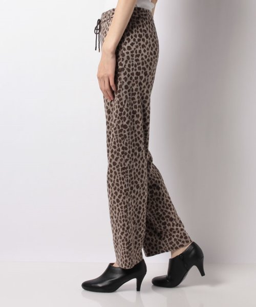 MICA&DEAL(マイカアンドディール)/leopard straight pants/img01