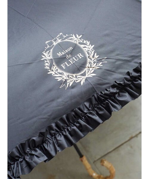 Maison de FLEUR(メゾンドフルール)/遮光&UV CUT フリル折りたたみ傘/img01