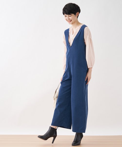 細コーデュロイのサロペット 